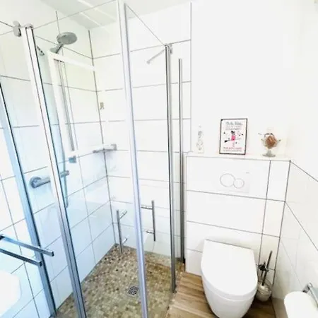 公寓 Luxurioese Ferienwohnung In Idyllischer Lage *
